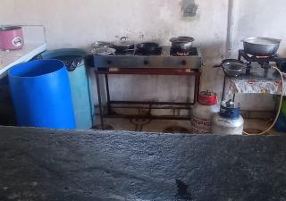 Ordenan retiro de alimentos en estado no apto para consumo