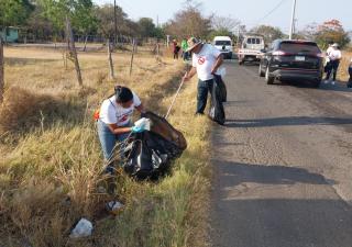 MINSA participa en limpieza de playa El Retén 