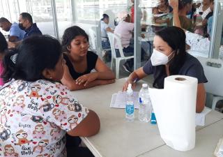 Llevan atención de salud a residentes de Villa Zaíta y áreas aledañas