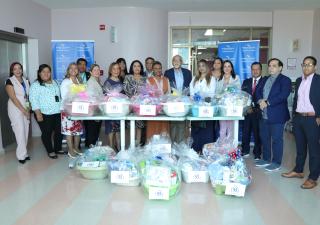 Minsa celebra 55 años de fundación con entrega de canastillas en el Hospital Santo Tomás