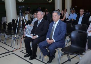  Viceministro de Salud participa en la presentación del octavo informe de calidad de vida de la CCIAP 