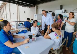 Regional de Salud de Los Santos participó en feria de salud para adultos mayores 