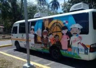 Regional metropolitana notifica vandalismo a unidad de vacunación