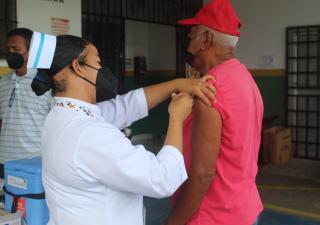 Minsa realiza jornada de vacunación en San Miguelito