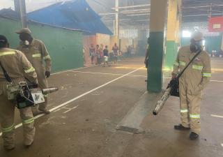 Control de vectores de Colón nebulizan cárcel de Colón
