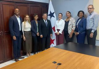 Minsa fortalece alianza estratégica con CEVAXIN para impulsar la investigación clínica y la innovación científica en Panamá