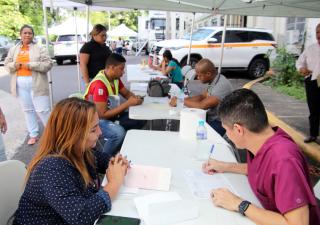 Realizan feria de la salud a los trabajadores del MINSA