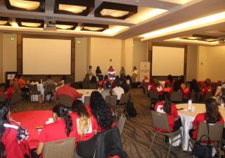 Realizan conversatorio en el Día Internacional de la Mujer