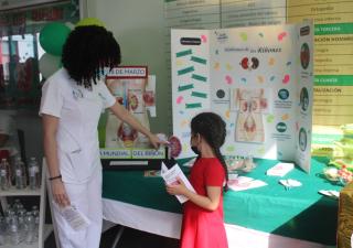 Conmemoran el Día Mundial del Riñón en la provincia de Veraguas   Santiago, 15 de marzo de 2,024. En el Hospital Dr.Luis "Chicho"Fabrega de la provincia de Veraguas conmemoran el Día Mundial  del Riñon, con una gran Feria de Salud, en donde se ofertó de m