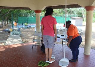 Cientos de residentes se benefician de la Jornada de Salud en Rufina Alfaro