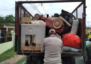 Realizan jornada de docencia y  chatarreo en el distrito de Soná