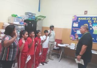 Promoción de Salud refuerza las acciones con la formación de los grupos Caza Humo, Caza Mosquitos y de Lavado de Manos en instalaciones educativas  