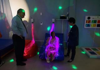 Primera Dama recorre Instituto de Neurodesarrollo Integral