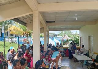 Más de 100 personas se benefician de gira médica en Guásimo 