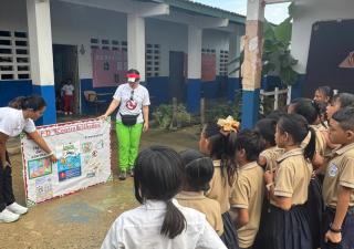 Guna Yala fortalece la prevención del dengue con actividades en la Escuela Río Sidra