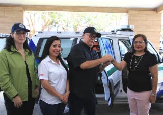 Minsa refuerza la atención de salud en Colón con entrega de vehículos de comando médico