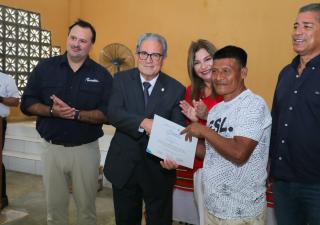 Proyecto “Lluvia de Felicidad” beneficia a 35 familias en Caimitillo con sistemas de cosecha de agua de lluvia