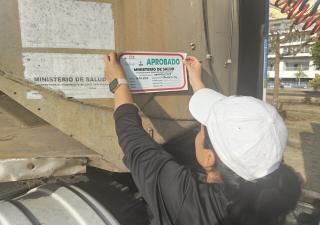 Autoridades de Salud refuerzan verificación de los carros  cisternas para garantizar agua segura en Festival Carnavalístico